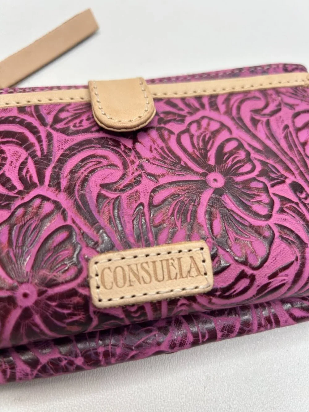 C0NSUELA Slim Wallet Mena Tooled Embossed Leather Fuchsia - Picture 6 of 8